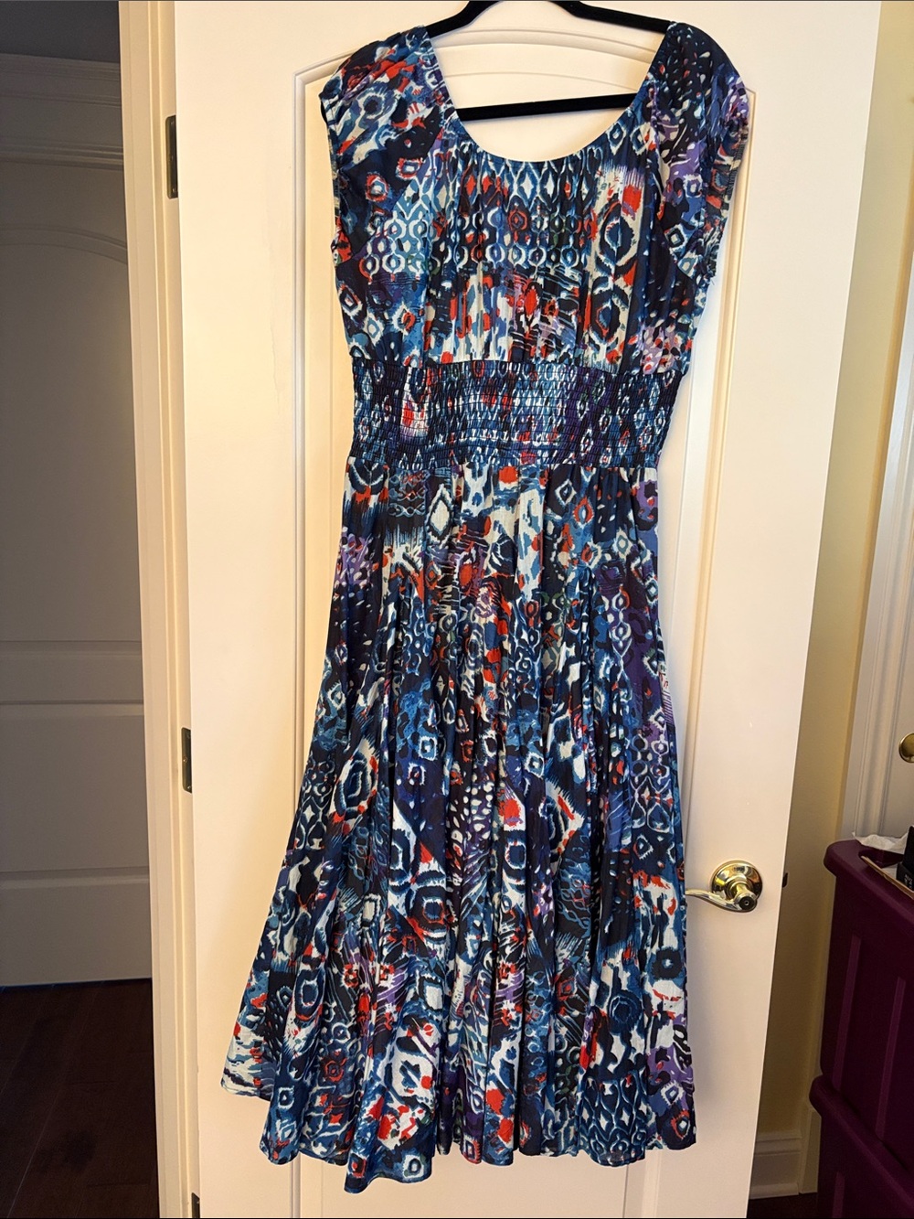 Grace Elements Blue Patterned Midi Dress with Red Accents - Picture 5 of 6